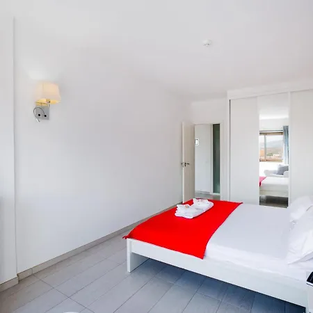 1215 Cozy With Pool, Wifi Sea View