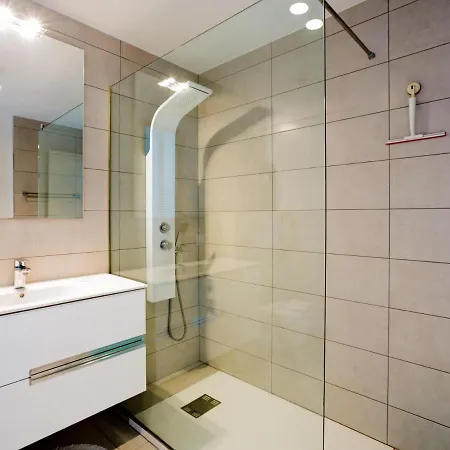 1215 Cozy With Pool, Wifi Sea View 아파트 플라야 파라이소