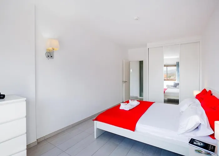 1215 Cozy With Pool, Wifi Sea View